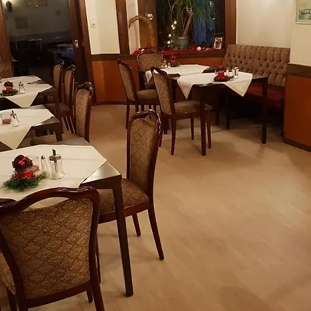 Hotel Cafe Meynen 2*